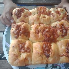 Pull apart Stuffed garlic bread A picture of Pull apart Stuffed garlic bread.