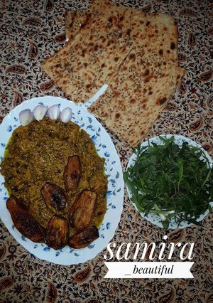 عکسی از دستور کشک بادمجان با بادمجان سرخ شده🍆