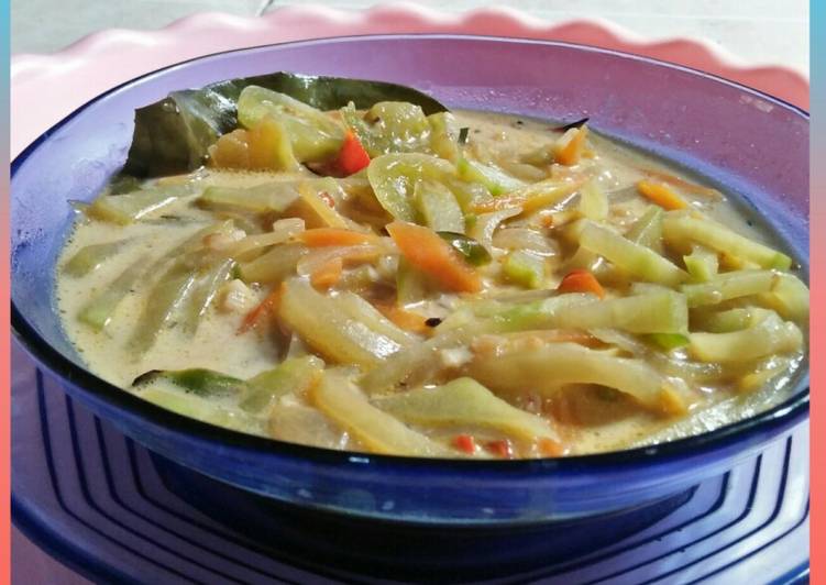 Resep labu siem wortel kuah santan yang Menggugah Selera