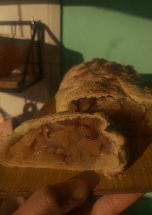 Una foto de Strudel de manzana tremendo!