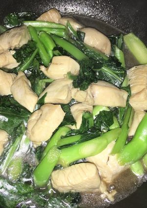 รูปของ ผัดคะน้าใส่อกไก่ สูตรคลีน