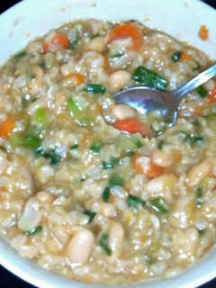 A picture of Brown rice & beans.