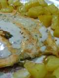 Trucha al roquefort con papas crocantes