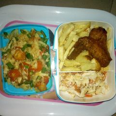 A picture of Yam chips with veggies.