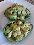 Avocado con gamberetti
