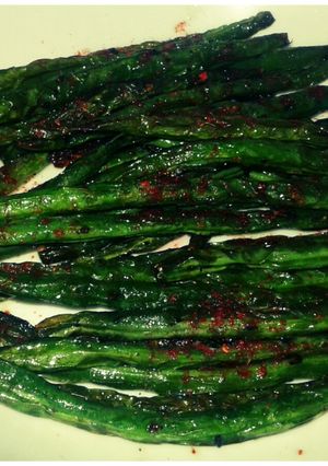A picture of Garlic sauteed green beans.
