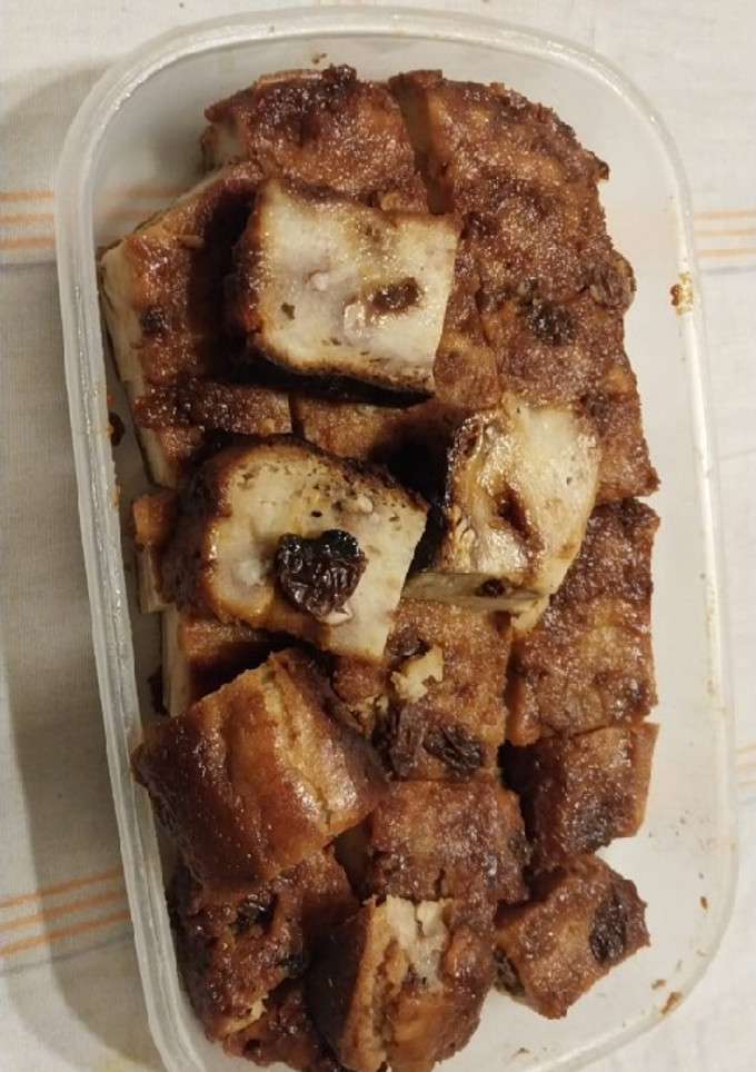 Una foto de Budín de pan clásico