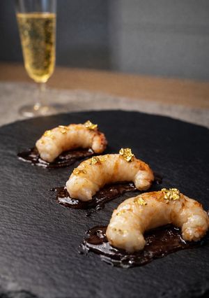 Foto di Gamberi lardellati su cioccolato piccante 🦐🍫🌶️
