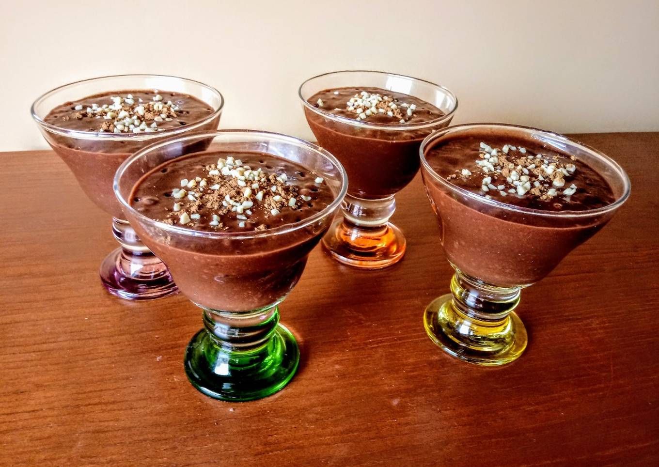 Copas de Natillas de chocolate y caqui (ligeras y saludables)