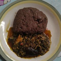 A picture of Okro with black amala.