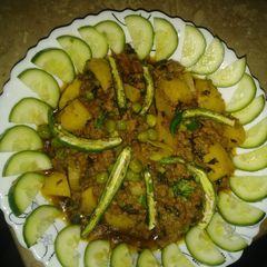 A picture of AlooMatarQeema Methi(sardion ki soghat).