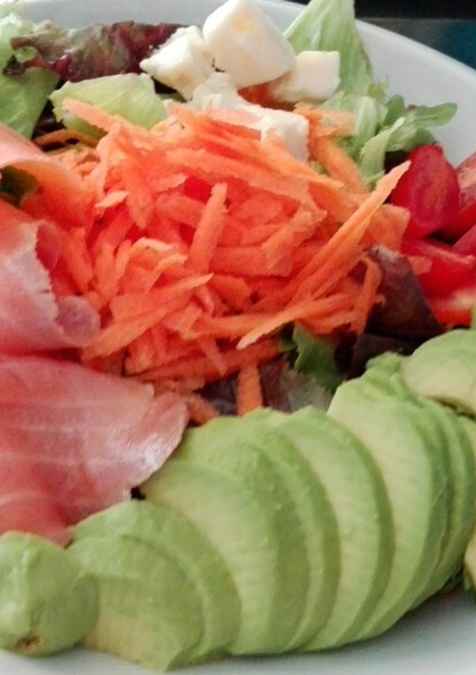 Una foto de Ensalada de aguacate