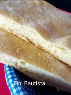 Una foto de Molletes gigantes con suero de leche