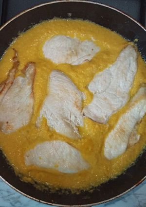 Una foto de Pechugas de pollo en salsa 🤤
