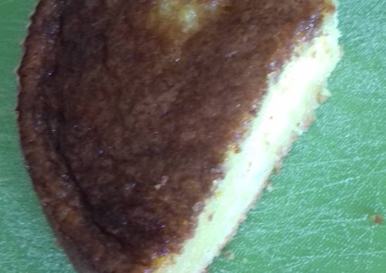 Torta margherita con pere e cioccolato bianco