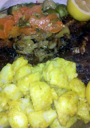 A picture of Curry potatoe salad.