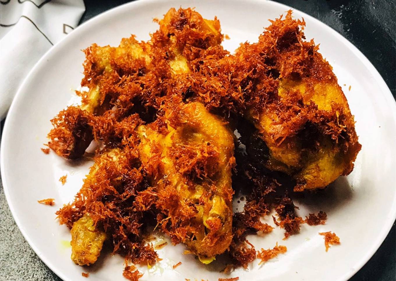 Ayam Goreng Bumbu Ungkep kelapa parut