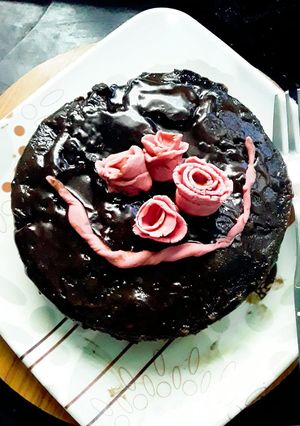 A picture of Chocolate filling cake.