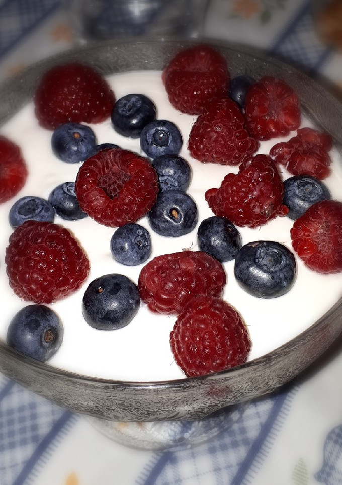 Una foto de Mousse de frutos rojos