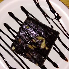 A picture of Brownie's.