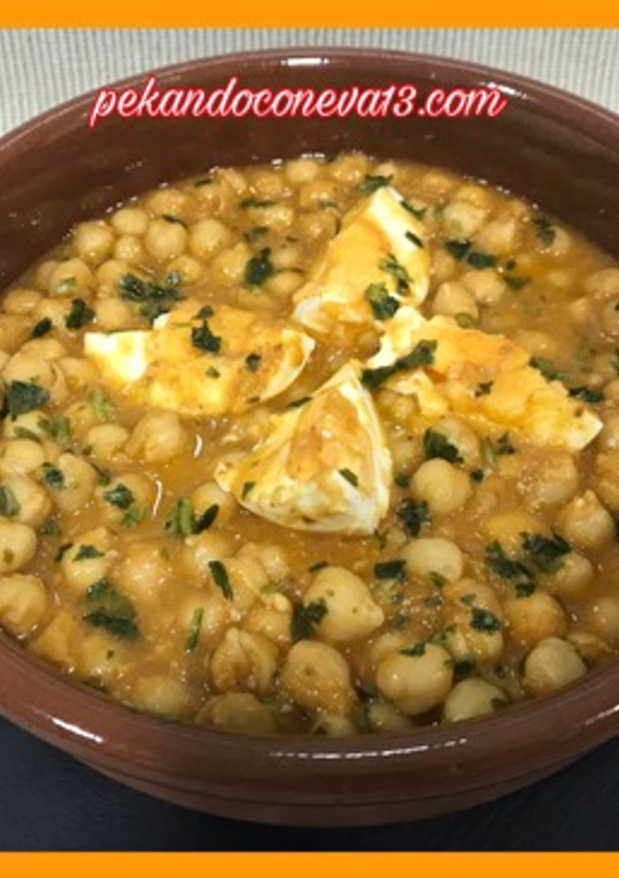 Una foto de Garbanzos guisados a la catalana