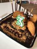 Tarta de galletas dinosaurio. Cumple 3 de Mateo