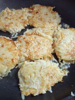 Una foto de Papas rosti