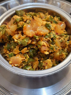 பீர்க்கங்காய் பொரியல்(peerkangai poriyal recipe in tamil) செய்முறை முக்கிய புகைப்படம்