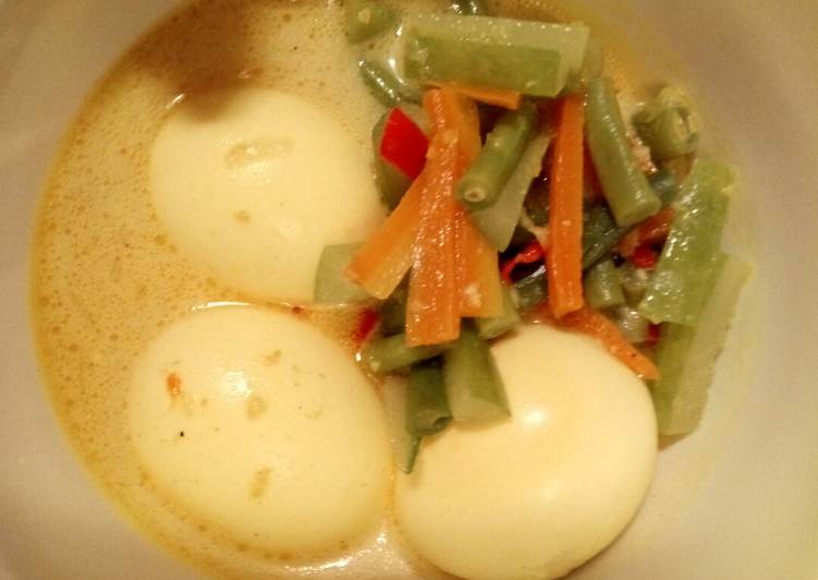 Kari Sayur dan Telur