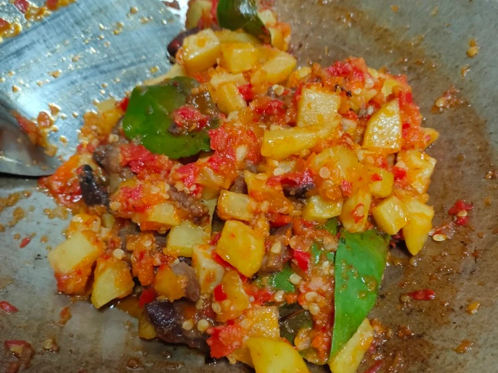 Cara Mudah Menyiapkan Resep  Sambal goreng kentang hati ampela yang Bisa Manjain Lidah, Bisa Manjain Lidah