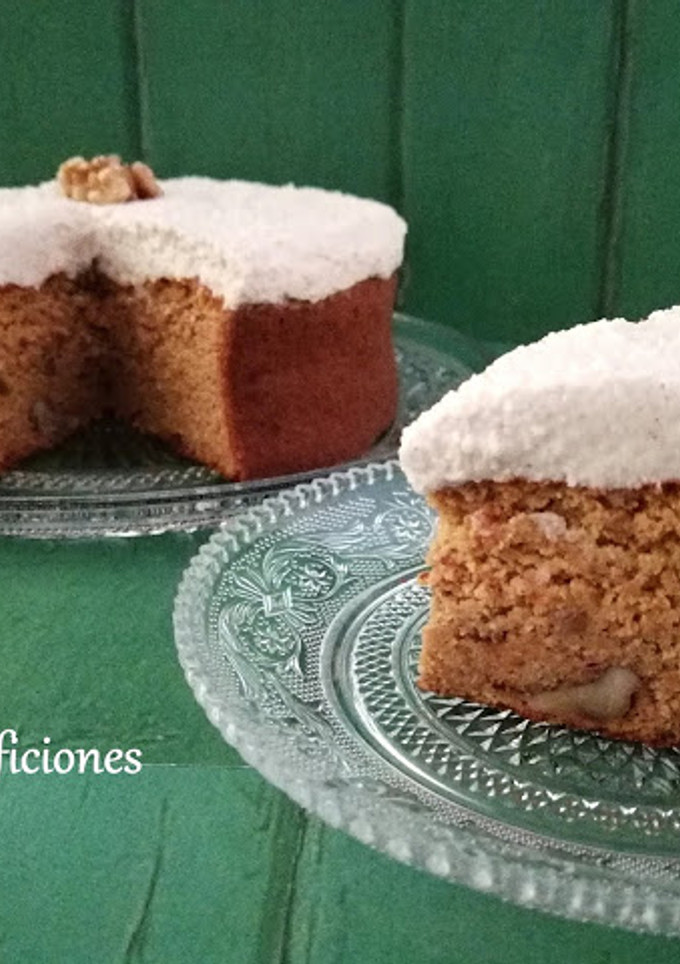 Una foto de Bizcocho de zanahoria y frosting saludable