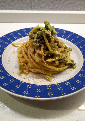 Foto di Pasta con i broccoletti e mollica tostata "Atturata"