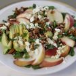 Ensalada con Durazno y Queso Feta! 🍑🌿