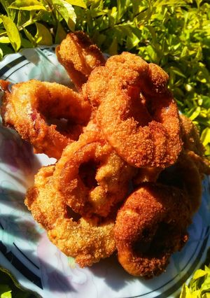 A picture of Crunchy onion rings.