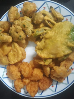ભજીયા (Bhajiya Recipe in Gujarati) રેસીપી મુખ્ય ફોટો