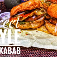 A picture of Ande wale bun kabab.