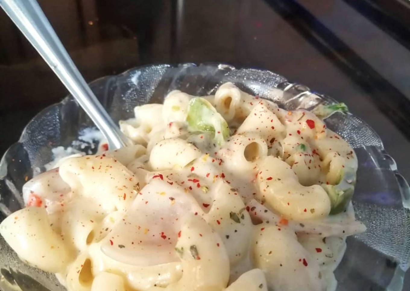 White sauce pasta