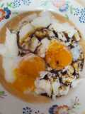 Telur Goyang/Telur Separuh Masak