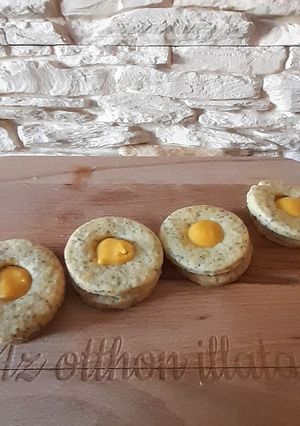 Citromkrémes mákos korongok recept fotója