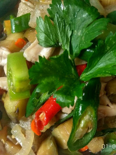 Foto resep Tumis kikil terong jamur cabe ijo spesial... 😘