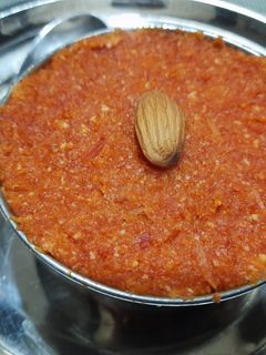 A picture of Gajar ka halwa.