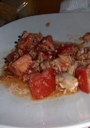 Una foto de Picadillo de tomate y atún