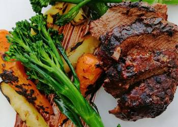 Popular Cuisine Venison in dark chocolate and raspberry Bbq sauce Savory Delicious Popular Cuisine Venison in dark chocolate and raspberry Bbq sauce Savory Delicious