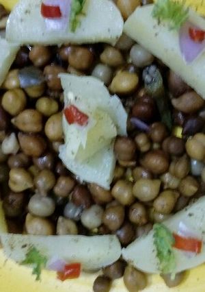 A picture of Chole chat.