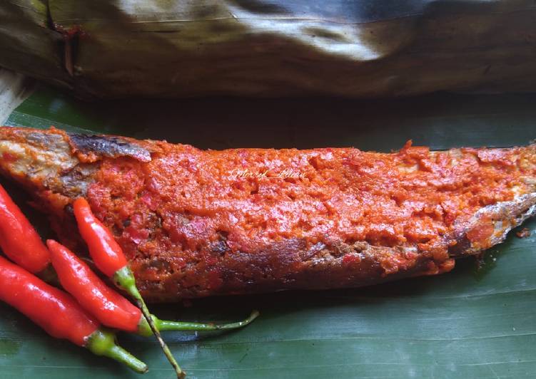 Bagaimana Menyiapkan Pepes Tongkol yang Lezat