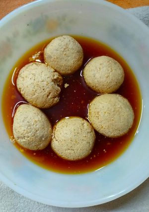 খেজুর এর গুরের রসগোল্লা রেসিপির প্রধান ছবি