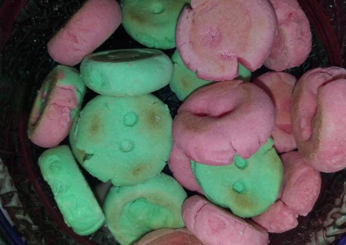 Ternyata begini lho! Resep membuat Kue Sagu warna-warni sederhana dan ekonomis untuk Idul Adha yang gurih