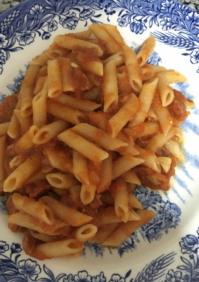Una foto de Macarrones con chorizo