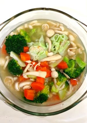 Foto resep Sup Jamur Shimeji (Sup tanpa minyak)
