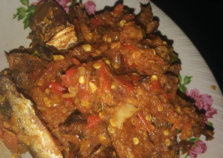 Resep Ikan pindang bumbu pedas 🐟🌶️🍅 Lezat